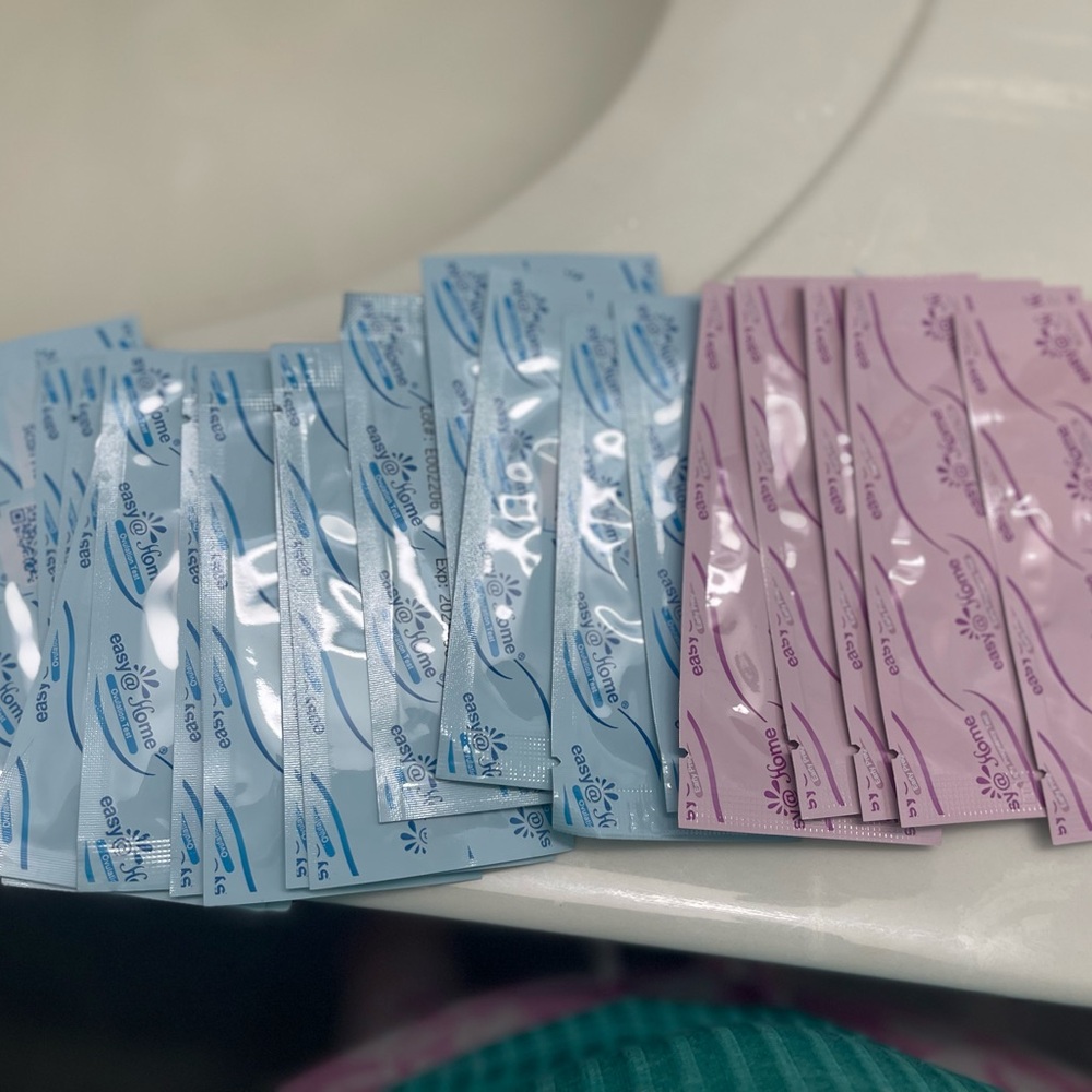 Blue and Pink ovulation and pregnancy tests